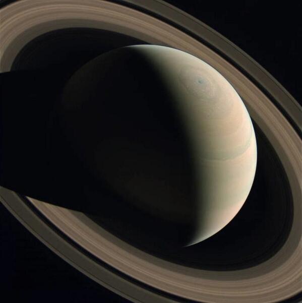coreyspowell's tweet image. I don't think I'll ever tire of Saturn's beauty. A new example.  goo.gl/vJUYQE HT @TitanSaturnMoon