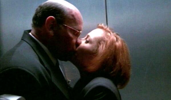 Dana Scully tweet media