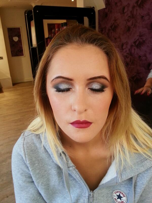 sallrose_makeup's tweet photo. http://t.co/BudlrdzNDF
