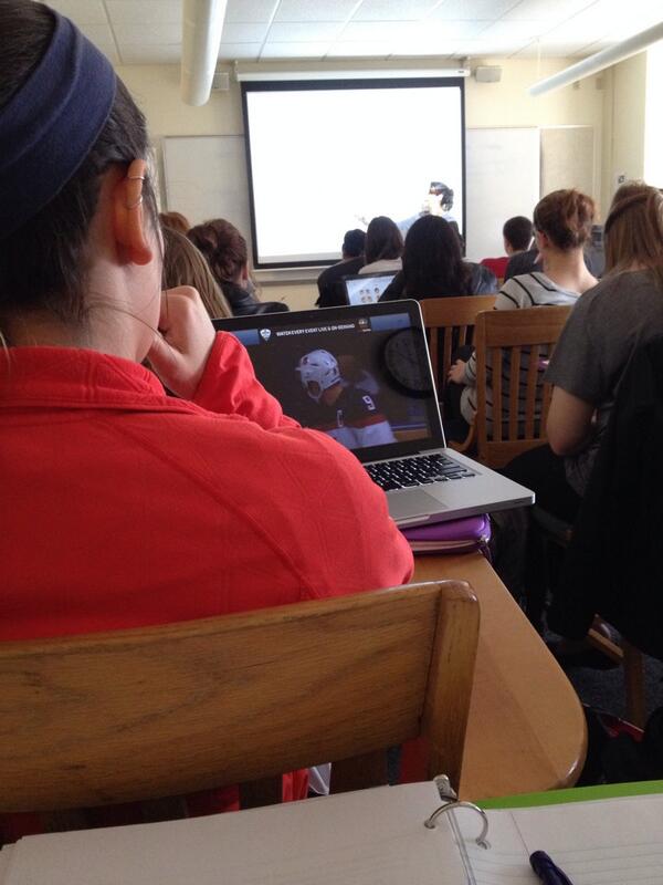 PrattyCake's tweet photo. @Lauren_McCulley watching the game during genetics lecture. #truefan http://t.co/84SrdIb9T5