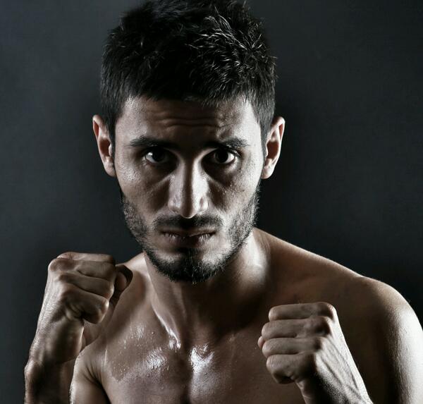 umutfightcenter's tweet photo. Antrenörümüz @UmutNORGAZ http://t.co/gt3VoT9MsR
