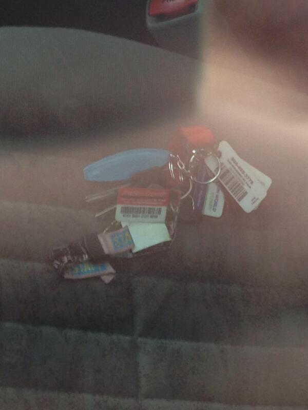 timsla's tweet photo. @sarahflo92 well I need my keys ! http://t.co/yRlRVdC6Yi