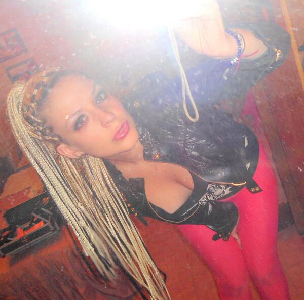 laaviiriii's tweet image. Después que me #tientas, y haces que mí #cuerpo se acalore ; #Logras que me #descontrole (8