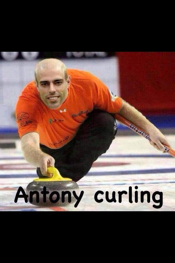 lorenzo0499's tweet photo. Haha zaterdag Antony curling VS Nac @ http://t.co/AnopYVYYA3