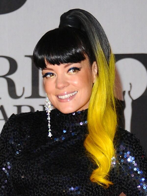 What do you think of Lily Allen's dip dyed high pony at last night's Brit Awards? RT &amp; let us know what you think!