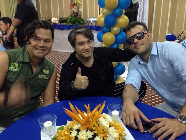 TV5Insider's tweet photo. Masaya ang klase kung sila ang katropa mo! Bayani Agbayani @JojoAlejar Gerard Acao at @confessiontorpe taping http://t.co/EEqLS8gHl6