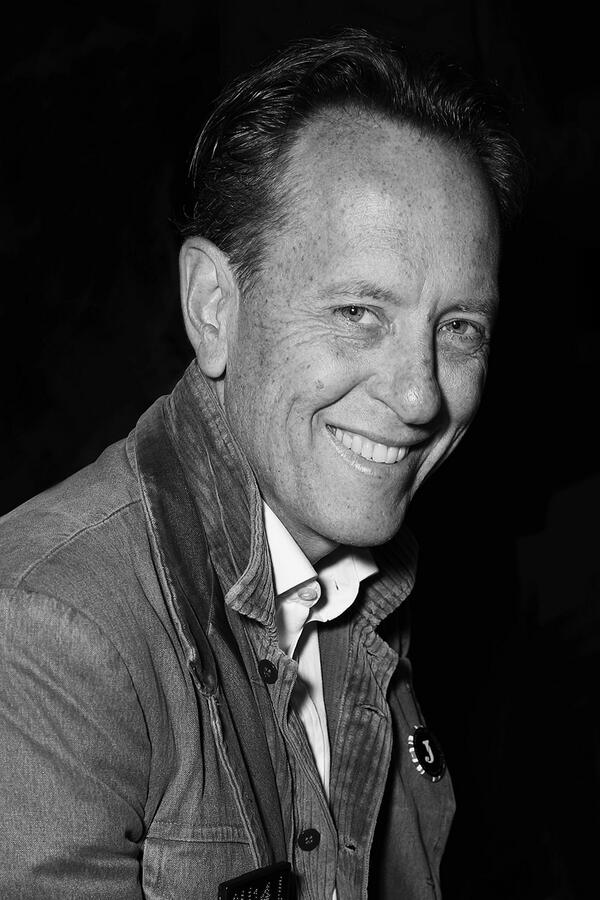 Just the tops  <a href="/RichardEGrant/">Richard E. Grant</a> made my @LFW with the @bfc