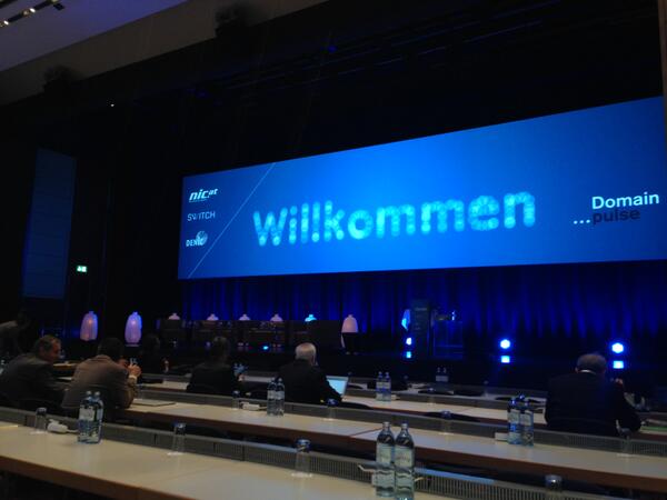 iWelt's tweet image. Es geht los. #domainpulse #Salzburg