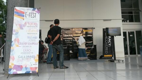 entFest tweet picture