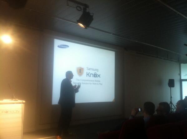 GielenDennis's tweet image. Philip Stroobants van Samsung over hun mobile security. #itsecure @VanRoeybe @SamsungMobile @samsung