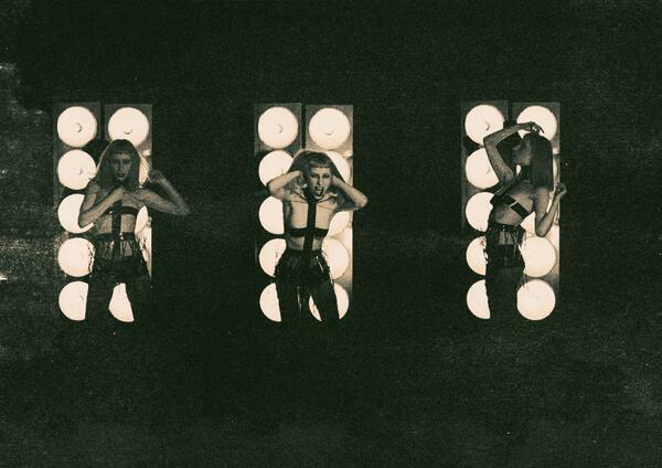 MackyMurkion's tweet photo. More experimental tomfoolery at College with @XVivoGirl and @Anaesthe_sia http://t.co/TWvcxITPyL