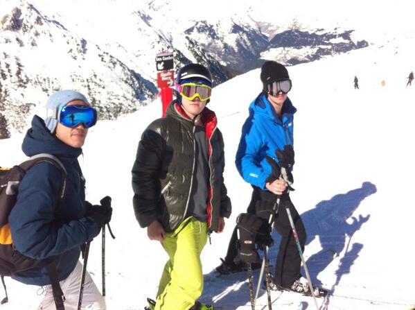 SCUD2014's tweet image. Belle neige et grand beau temps, on vous attend