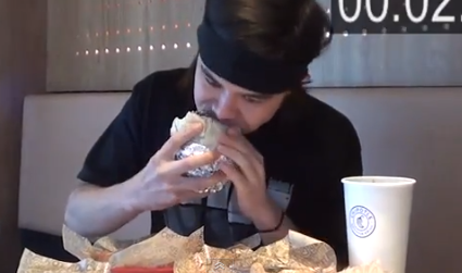 MensHumor's tweet photo. DUDE CONSUMES 4 CHIPOTLE BURRITOS AND A DIET COKE IN 3 MINUTES! http://t.co/gCdhZAM2d5 http://t.co/5cSnQd4PJs