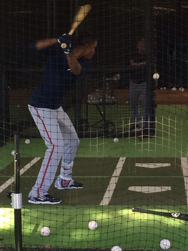 EvoShield's tweet photo. A little sneak peek of what some @Braves will be wearing this year, modeled by Upton. Look closely. #TooPrettyToMiss http://t.co/qLZQuCBVY8