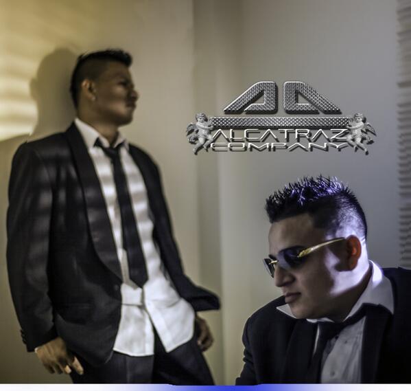 AlcatrazCompany's tweet photo. DESCARGA GRATIS  EL nuevo tema llamado :::: SIN TI:::::https://t.co/TnJZoZNfqy http://t.co/GNfFjJ9EJG