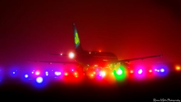 Ronanmelia1's tweet photo. @AerLingus Will do! Here is another photo from a while back on a foggy evening at the airport. http://t.co/5AkIdEMSaM