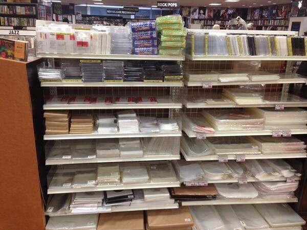 はな クラシック 都内でもcdやlpのアクセサリーはディスクユニオンが一番充実していると思う プラケースやスリム化する収納革命やディスクランチ 輸入盤紙ジャケに便利な内袋など品揃えが良い Http T Co My9zk3hrka 画像は池袋店 Http T Co Svvankysd5