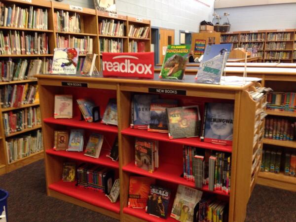 MrJamisonsClass's tweet image. Awesome idea from @MrsCasieri in the LIS Library! #ltps #READbox