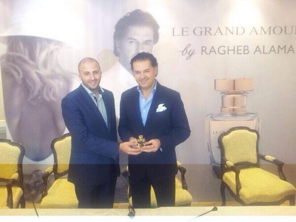 lekwerr's tweet photo. 7ata Ragheb Alame sar 3ndo Perfume #Lekwerr http://t.co/RhB4CW7pko