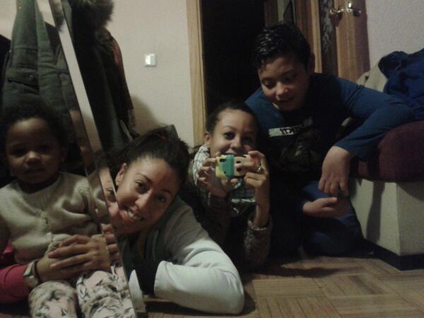 bbeatriiiz's tweet photo. La panda del moco que somos #primos http://t.co/eN3aefOZuw