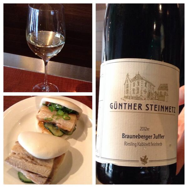 RockandRhone's tweet image. .@momolongplay #SsämBar w/ #Riesling + #PorkBuns @ledzeppelin Heartbreaker 🎸 playing👊 @jsalcito #jbfa2014 #CaveCrawl