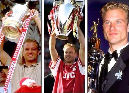 arsestats's tweet photo. In the 1997/98 season, Dennis Bergkamp won the Double with AFC &amp; was named FWA &amp; PFA Player's Footballer of the Year http://t.co/BwH02QBjiD