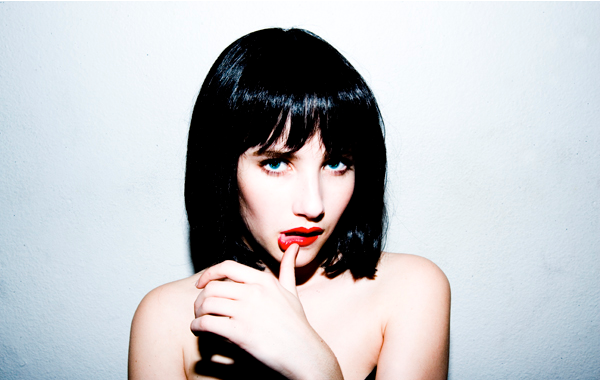 MysticFatale's tweet photo. I've got another #ThrowbackThursday of myself during my black wigs phase. I was probably... 19 here! http://t.co/dh1Xcc3FpM