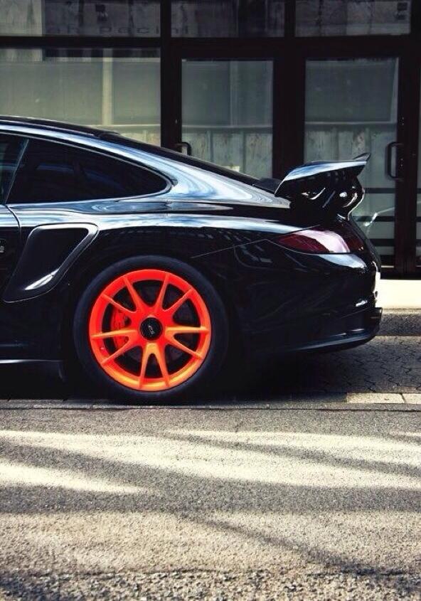 _OnePercent_'s tweet image. That ass #Porsche #cars
