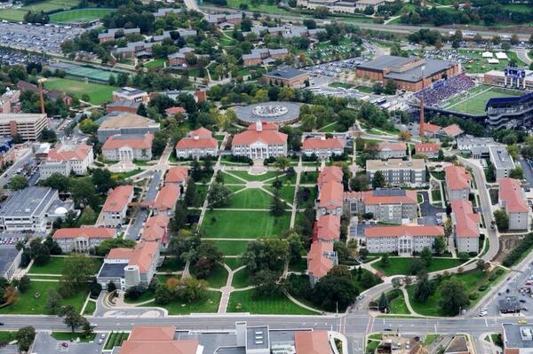 PrettyColleges's tweet photo. James Madison University http://t.co/pKNFZxsm2M