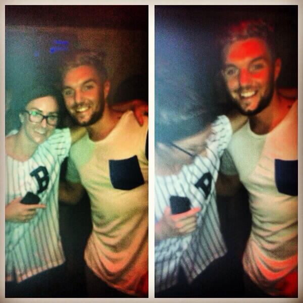 Lovelly91_'s tweet photo. Got to meet @hannah_wants #worldbar #sydney http://t.co/Ow3KOjRhpG