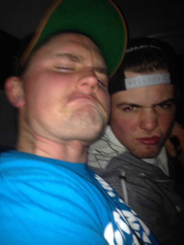 GeeRoySimmons2's tweet photo. Sup women wanna get laid http://t.co/kN6BQ8Rcyb