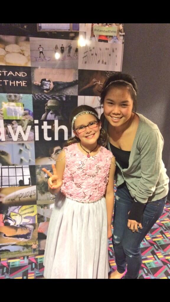 EstherChoe7's tweet photo. When life gives you lemons.. Do what this little girl @vivienneharr is doing. Such an inspiring night! #standwithme http://t.co/vi8u6NO8jp