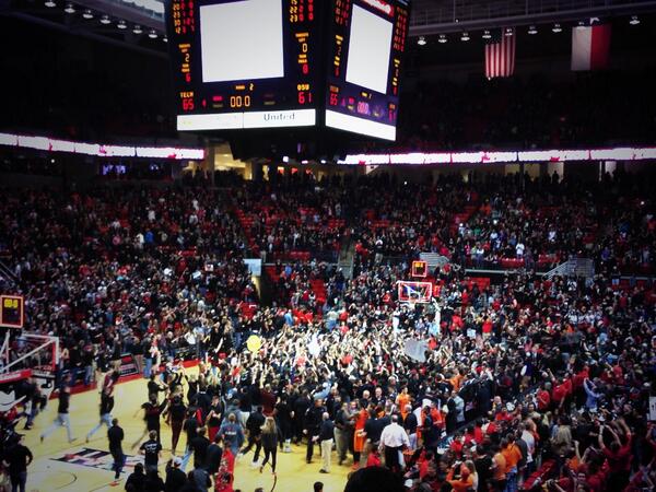 Jeaustin4's tweet photo. Wreck 'em! 👆 http://t.co/ov2MdvsFHQ