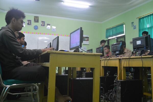 Raihan Ramadhani MAN 1 Model BDL "Persaingan dalam bermain games" #WARNING