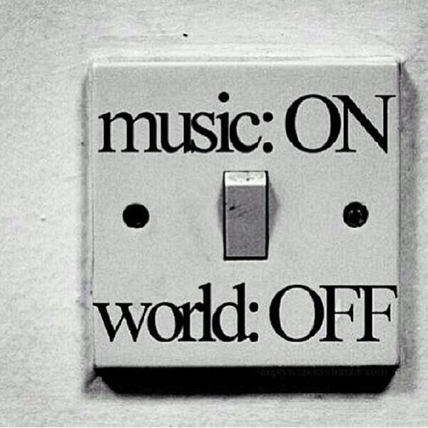 heathmgrout's tweet image. #MusicOn #WorldOff