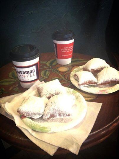 jellygirltx's tweet image. It feels like a #javaman kind of morning, with a side of #beignets
