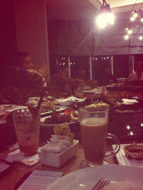 derielfiyan's tweet photo. Cerita tentang penerima beasiswa bcf http://t.co/pwLxJUMrtN