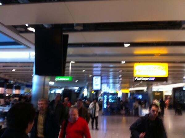 dhuelsermann's tweet image. Another day, another #fail at #ScreenGate @HeathrowAirport T5 #DigitalOOH