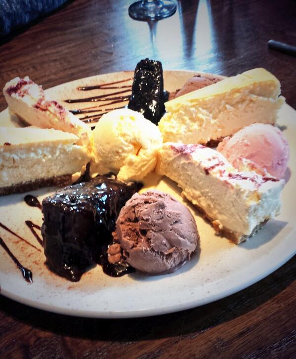 MartinosChef's tweet photo. Dessert to share. Worth every calorie....... http://t.co/l36KBZ1rA0