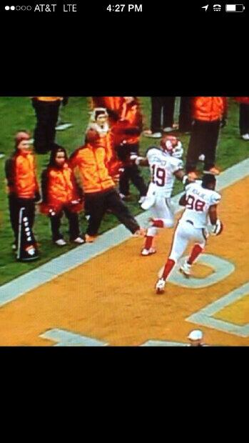 TheSlamdog's tweet photo. I hope no Poke fans are complaining about Texas Tech fans..remember the end of THIS game? #Bedlam http://t.co/dSTtfGBLw4