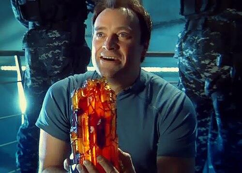 dhewlett's tweet photo. “@Vlasuk_Vip:http://t.co/r1Ipq5VdvT”Happiness is a fully charged ZPM...bookended by Stargate bottoms, you mean? ;-)