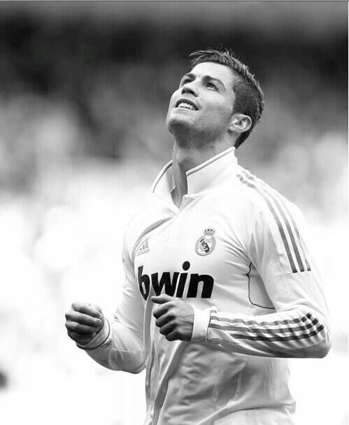 MadridistaSalva's tweet photo. RT Si es tu ìdolo http://t.co/KSBYR6BvAZ