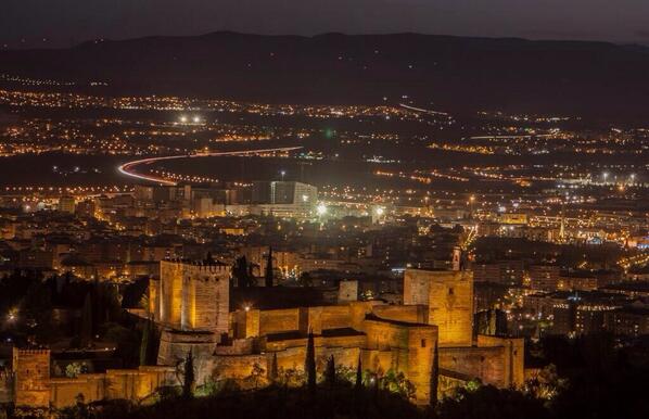 mfgranaina's tweet photo. Granada, ese paraíso... #GranadaParadise #mf @mfgranaina 

By @jrggallardo http://t.co/vdBOADv75r