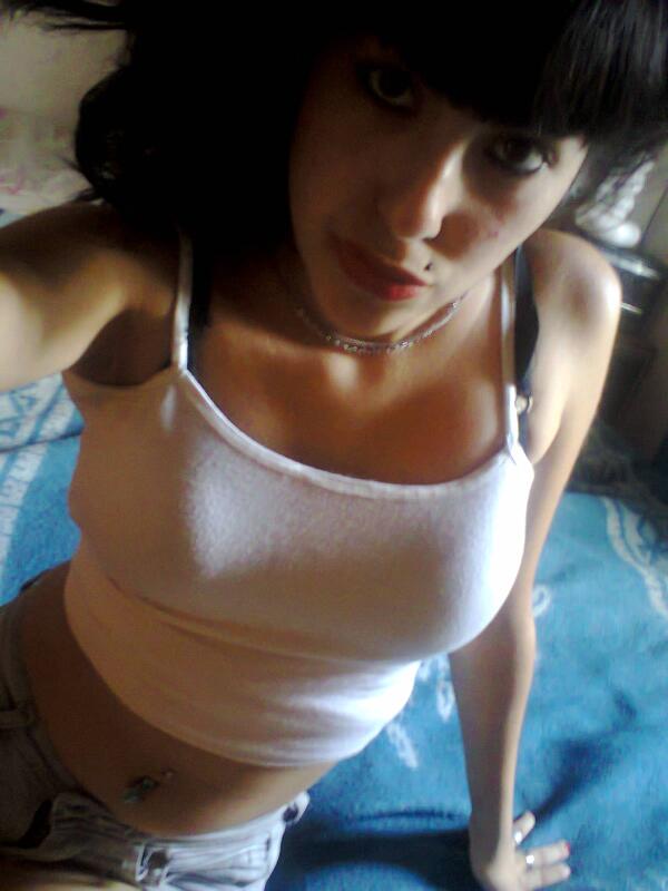 maguiihsoledad's tweet photo. wee soy re fea :p http://t.co/czFResTRtS