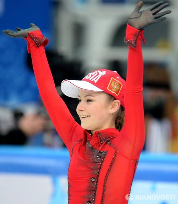 Олимпийские чемпионки сочи. Фигуристка Олимпийская чемпионка Сочи 2014 Липницкая.
