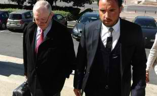 ConfluencesP's tweet image. #Fraudefiscale. Willy Bernard devant le tribunal #correctionnel du #Mans ouest-france.fr/r.php?d=1918919