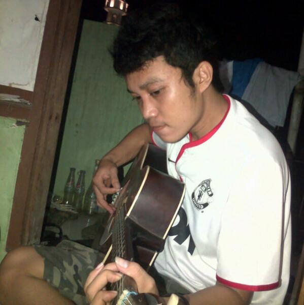 Areif_andtit tweet picture