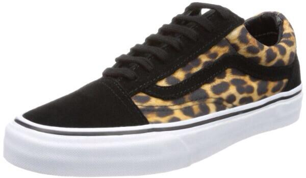Saphire_flames7's tweet photo. What do you guys think of this shoe? Thoughts... http://t.co/AzK2N5bLpV