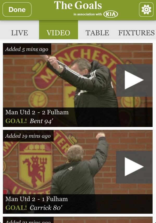 TimesSport's tweet photo. Meulensteen mugs Moyes of his merriment on #TimesGoals http://t.co/MXz0GIhFa2 #MUFCvFFC #MUNFUL http://t.co/mOlfSOU1Hp