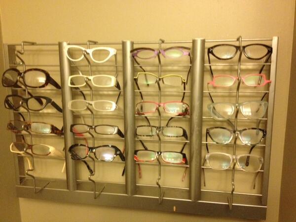 TimFitz99a's tweet image. @JohnCaparulo “@TimFitz99a: no Sweetheart - I haven't seen the purple ones. omg #lotstochoosefrom  #comeon  #jeeesch http://t.co/wJ3gh1TZI6”